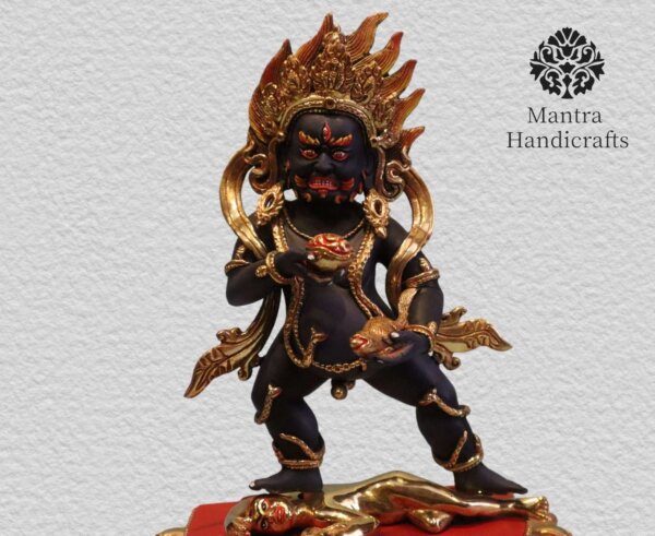 Black Kuber Statue - Image 3