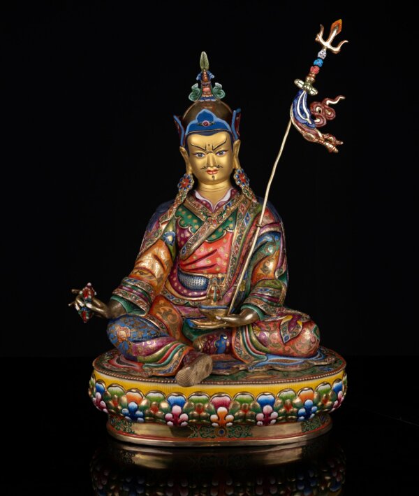 Guru Rinpoche Statue